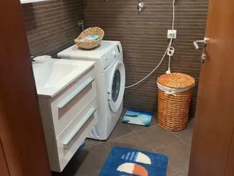 Sale, one bedroom apartment, 46m², Bečići, Budva - image 12