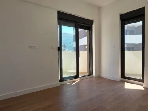 Prodaja, jednosoban stan, 52m², Bečići, Budva - image 9