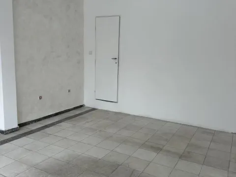 Izdavanje, poslovni prostor, 25m², Medijana, Niš - image 2