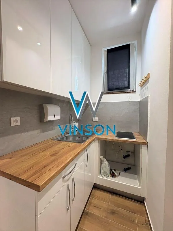 Izdavanje, poslovni prostor, 35m², Novi Sad Sve Podlokacije, Novi Sad
