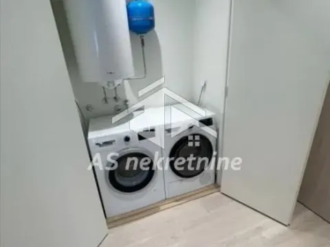 Izdavanje, četvorosoban stan, 111m², Savski Venac, Beograd - image 24