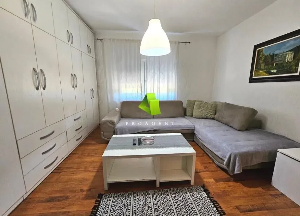 Izdavanje, četvorosoban stan, 85m², Apelovac, Niš