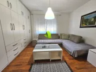 Izdavanje, četvorosoban stan, 85m², Apelovac, Niš - image 1