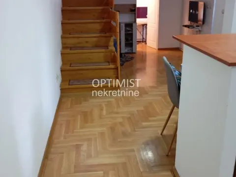 Prodaja, kuća, 54m², Uciteljsko Naselje, Zvezdara Sve Podlokacije - image 5