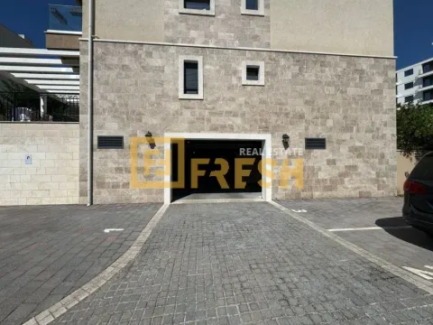 Prodaja, trosoban stan, 75m², Tivat, Crna Gora - image 15