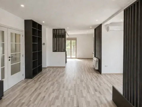 Rent, house, 360m², Donja Gorica, Podgorica - image 2