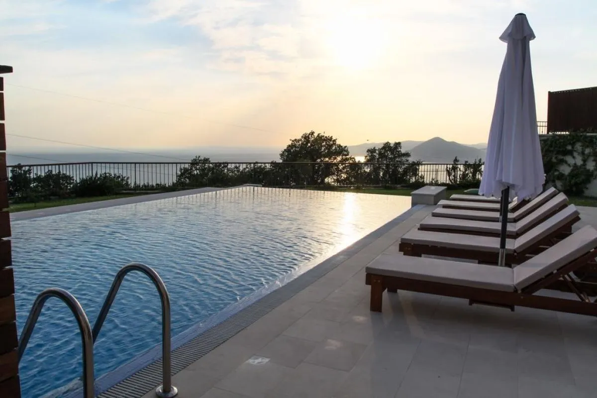 Sale, house, 600m², Blizikuće, Budva