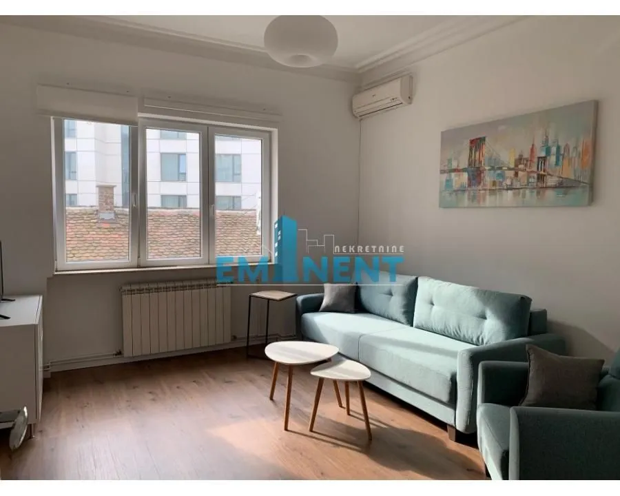 Izdavanje, dvosoban stan, 56m², Cvetni Trg, Vračar Sve Podlokacije