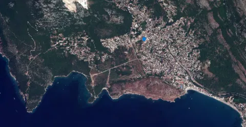 Satelitski snimak lokacije sa označenom pozicijom nekretnine. - image 14