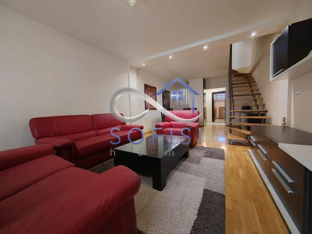 Izdavanje, kuća, 130m², Lipov gaj, Novi Sad Sve Podlokacije