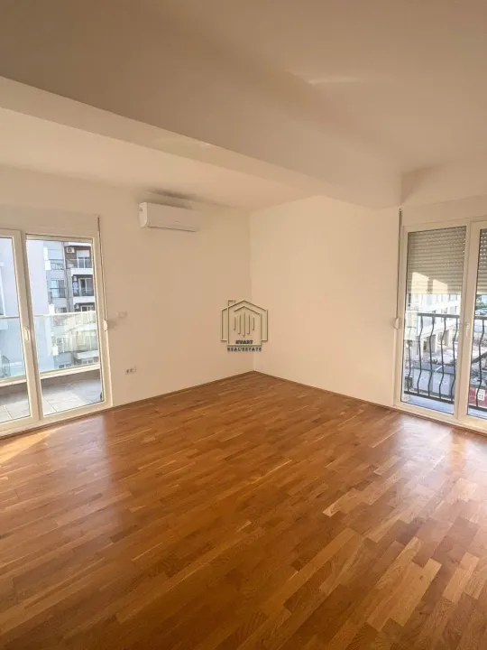 Rent, two bedroom apartment, 62m², Stari Aerodrom, Podgorica