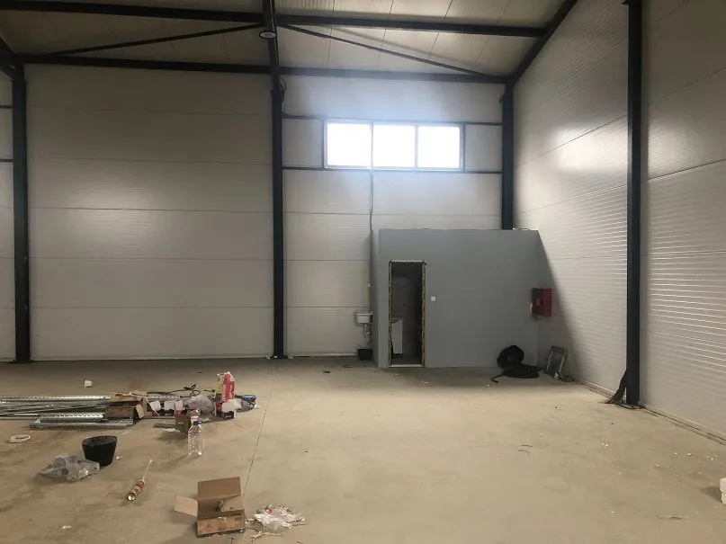 Rent, office space, 450m², Zrenjanin, Srbija