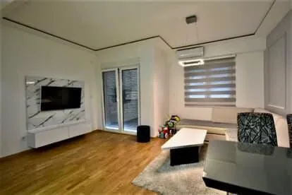 Izdavanje, jednosoban stan, 55m², Pobrežje, Podgorica - image 3