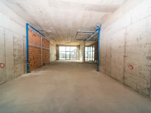 Izdavanje, poslovni prostor, 155m², Stari Aerodrom, Podgorica - image 2