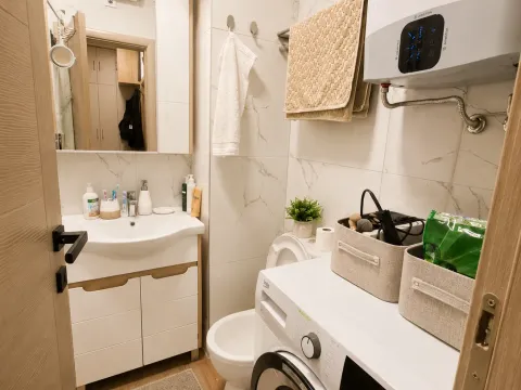 Prodaja, jednosoban stan, 45m², Stari Aerodrom, Podgorica - image 7