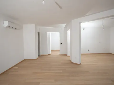 Sale, three bedroom apartment, 143m², Tivat, Crna Gora - image 7