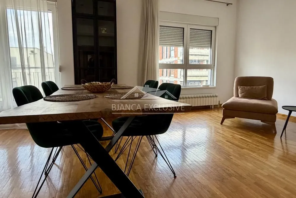 Prodaja, trosoban stan, 93m², Autokomanda, Voždovac Sve Podlokacije