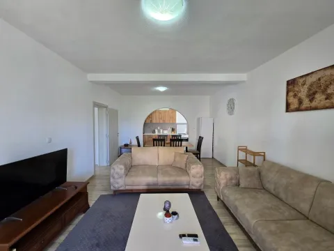 Rent, apartment, 105m², Tivat, Crna Gora