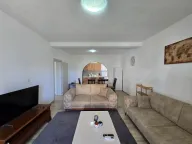 Izdavanje, stan, 105m², Tivat, Crna Gora - image 1