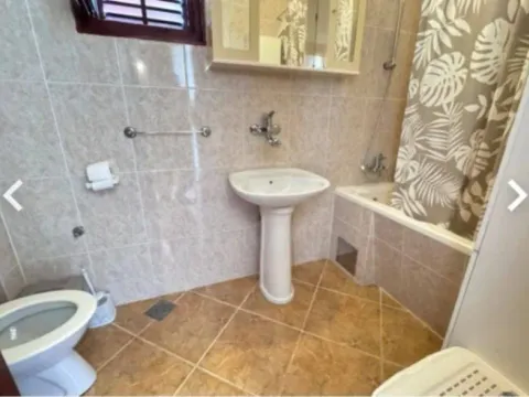 Rent, two bedroom apartment, 80m², Budva, Crna Gora - image 10