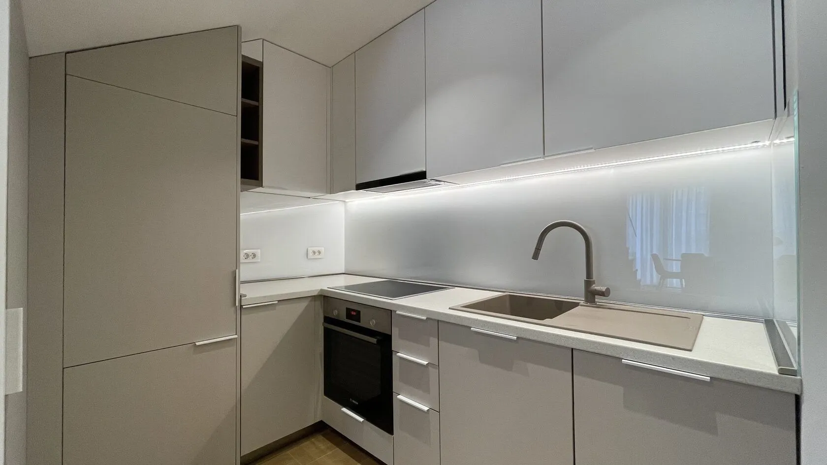 Prodaja, jednosoban stan, 85m², Podkošljun, Budva