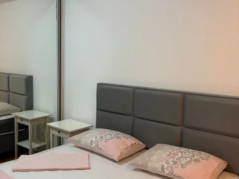 Rent, one bedroom apartment, 45m², Preko Morače, Podgorica - image 7