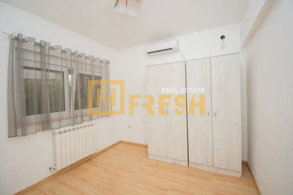 Rent, house, 330m², Zeta, Podgorica