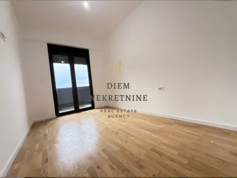 Prodaja, jednosoban stan, 43m², Stari Aerodrom, Podgorica - image 2