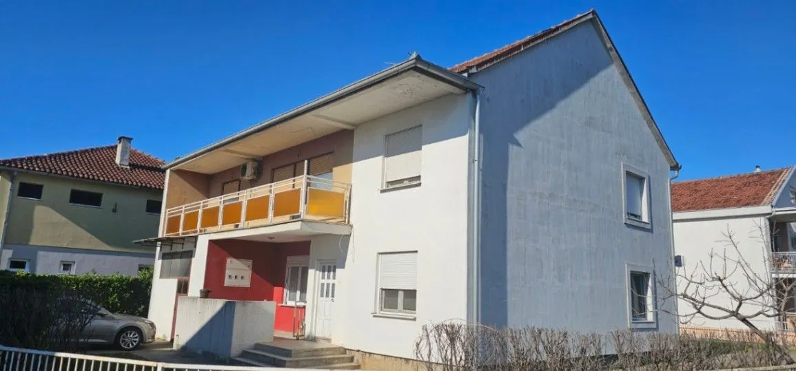 Prodaja, kuća, 243m², Masline, Podgorica
