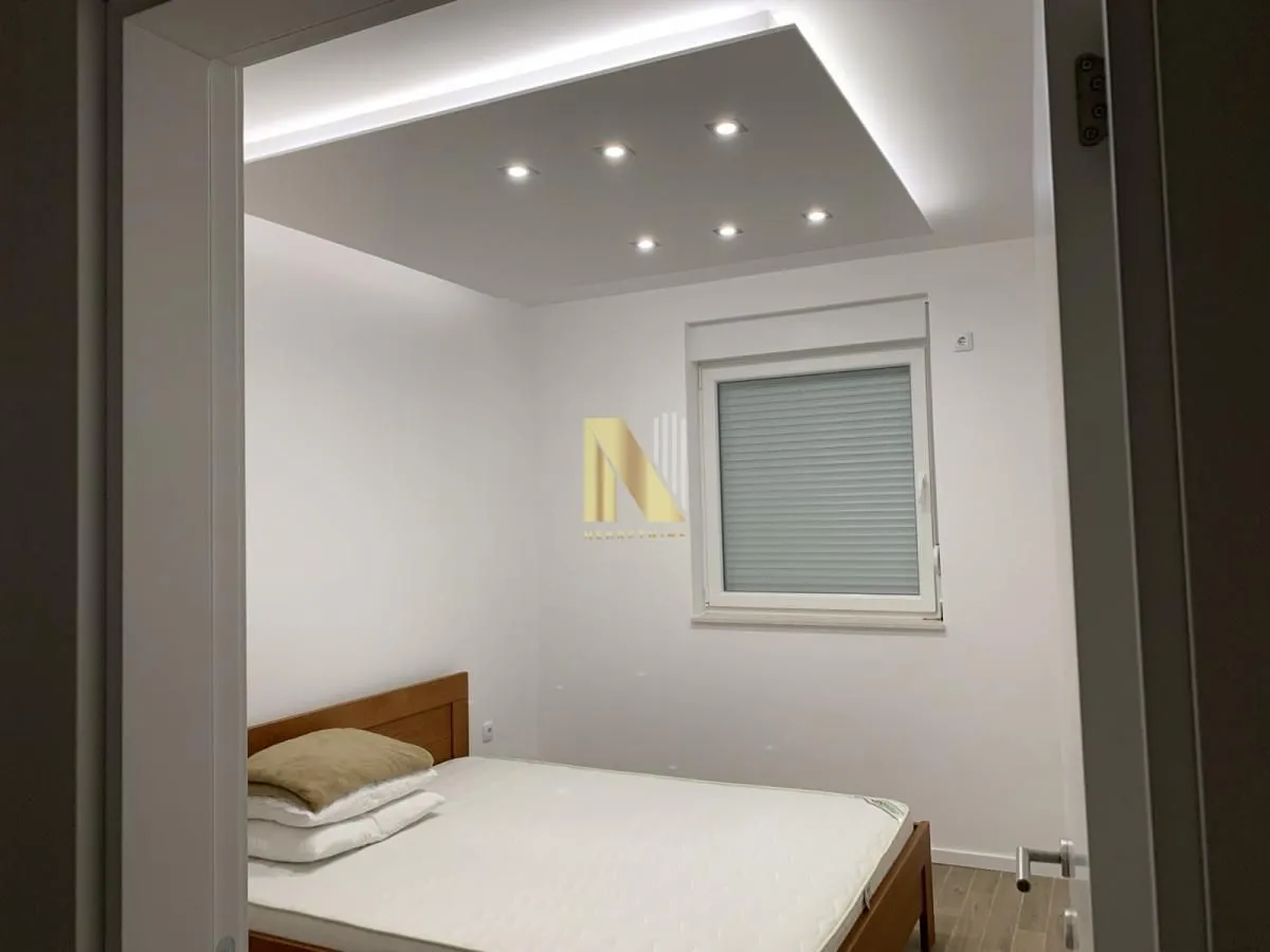 Izdavanje, četvorosoban stan, 77m², Veternička rampa, Novi Sad Sve Podlokacije