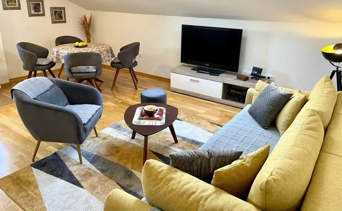 Rent, one bedroom apartment, 55m², Kava, Tivat