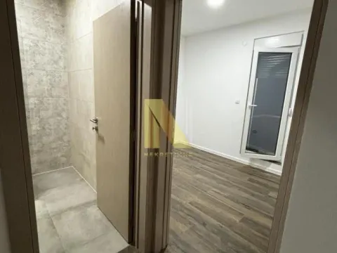 Izdavanje, trosoban stan, 65m², Vidovdansko naselje, Novi Sad Sve Podlokacije - image 3