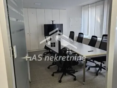 Izdavanje, poslovni prostor, 300m², Stari Grad, Beograd - image 13