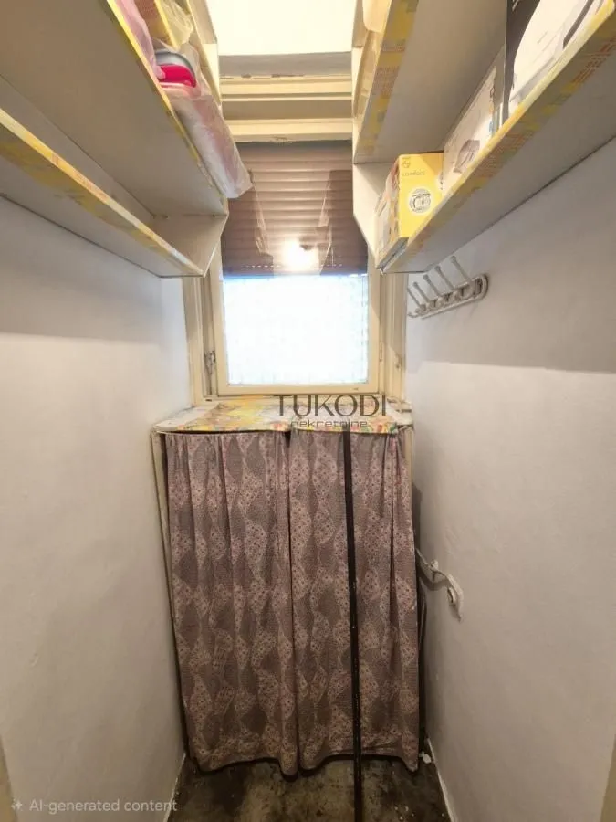 Izdavanje, četvorosoban stan, 79m², Stari Grad, Beograd