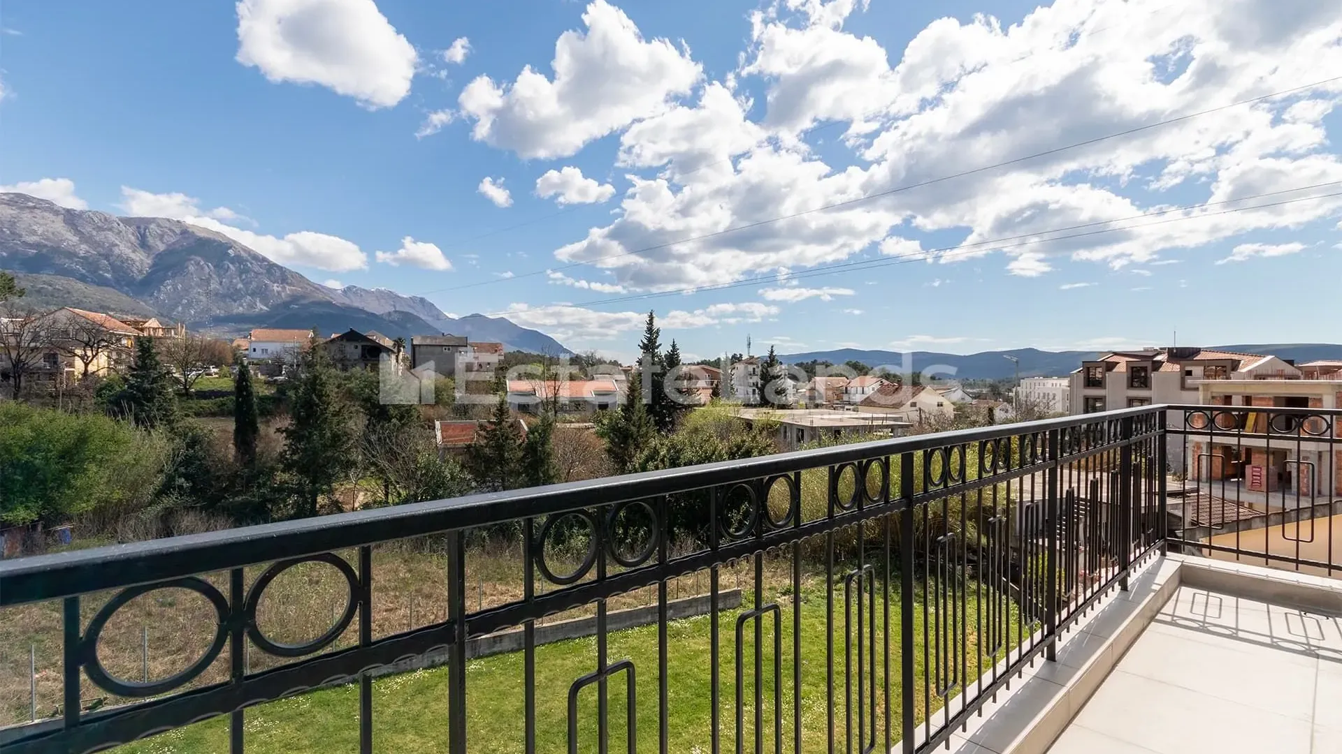 Sale, one bedroom apartment, 49m², Dumidran, Tivat