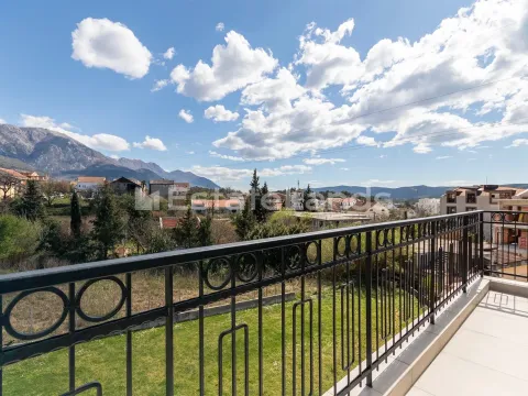 Prodaja, jednosoban stan, 49m², Dumidran, Tivat - image 11