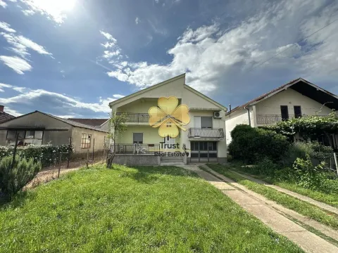 Izdavanje, kuća, 200m², Tološi, Podgorica