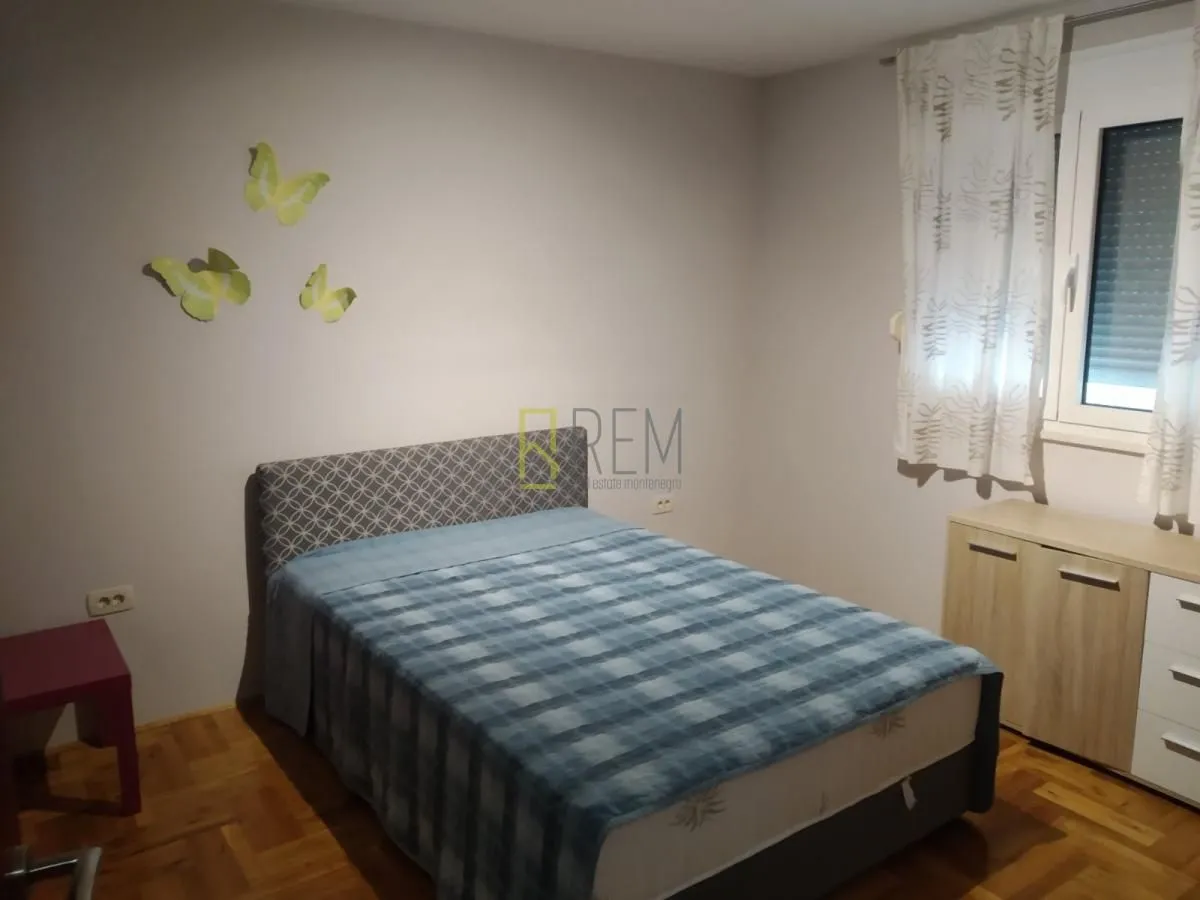 Rent, house, 190m², Tološi, Podgorica