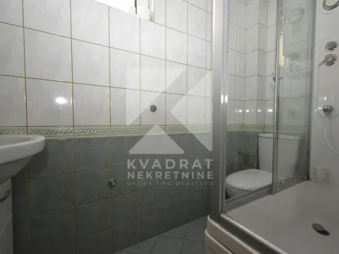 Izdavanje, kuća, 300m², Donja Gorica, Podgorica - image 14