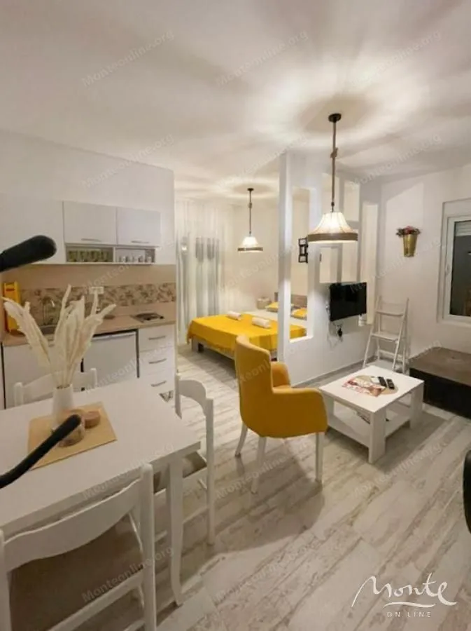 Sale, office space, 400m², Utjeha, Bar