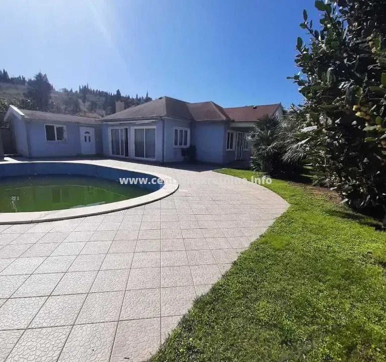 Izdavanje, kuća, 150m², Zagorič, Podgorica