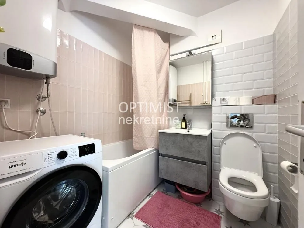 Izdavanje, dvosoban stan, 46m², Stari Grad, Beograd