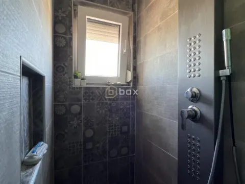 Prodaja, trosoban stan, 91m², Centar, Niš - image 9