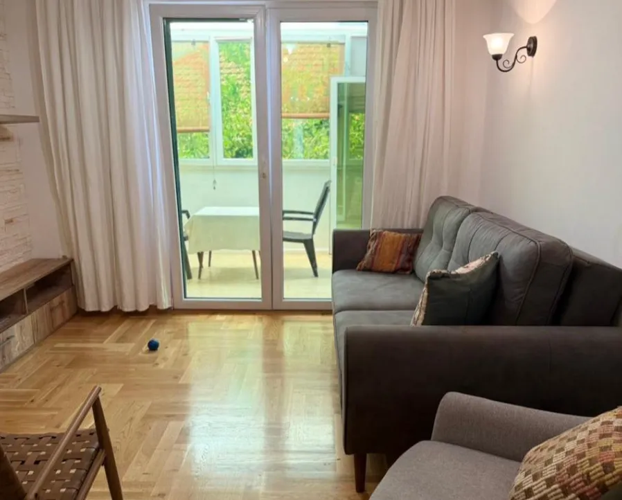 Prodaja, jednosoban stan, 58m², Tivat, Crna Gora