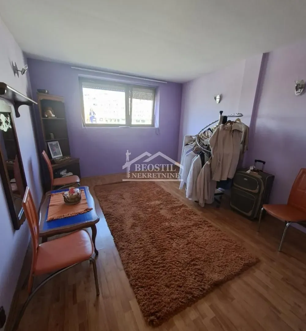 Prodaja, trosoban stan, 74m², Savski Venac, Beograd