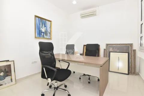 Prodaja, kuća, 752m², Zelenika, Podgorica - image 9