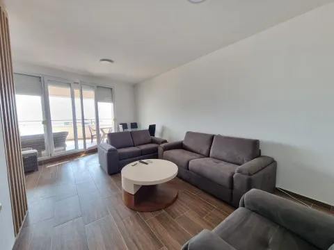 Izdavanje, jednosoban stan, 61m², Bečići, Budva - image 3