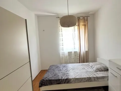 Rent, two bedroom apartment, 80m², Ljubović, Podgorica - image 4