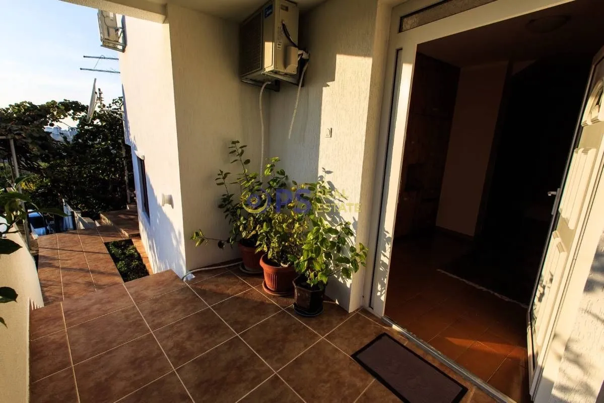 Sale, house, 300m², Bar, Crna Gora