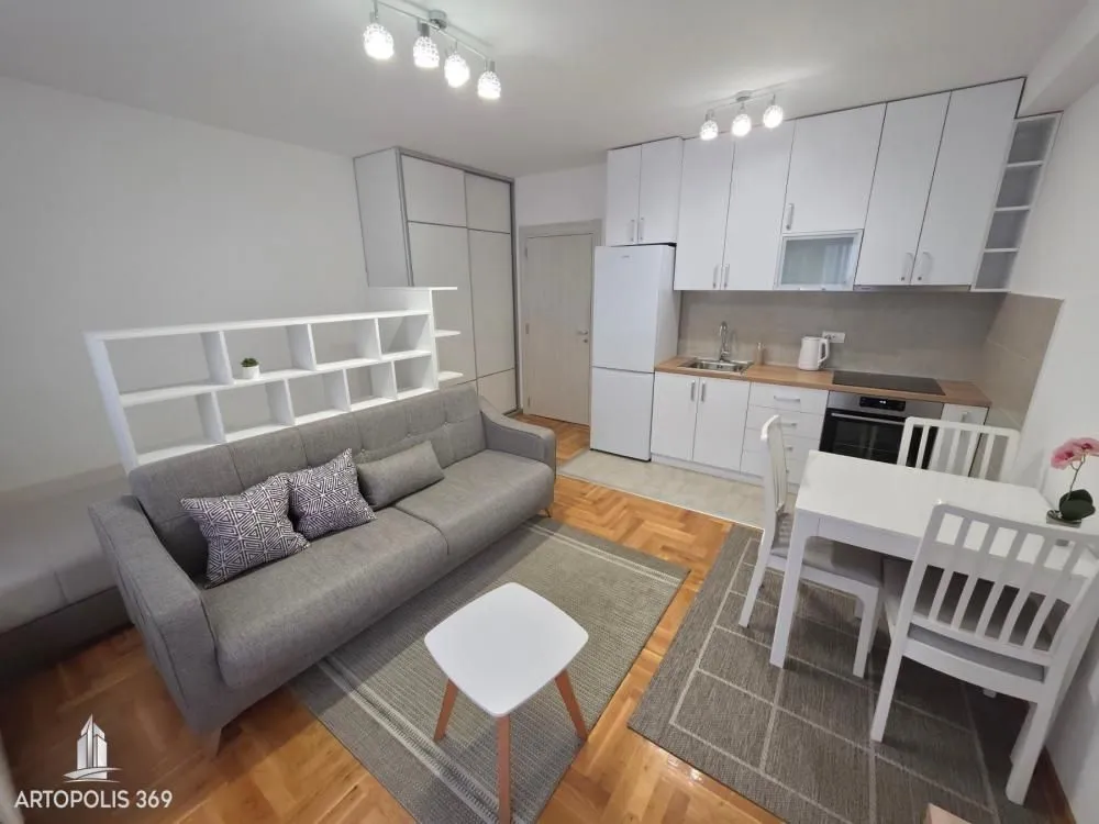 Prodaja, jednosoban stan, 29m², Zemun Centar, Zemun Sve Podlokacije